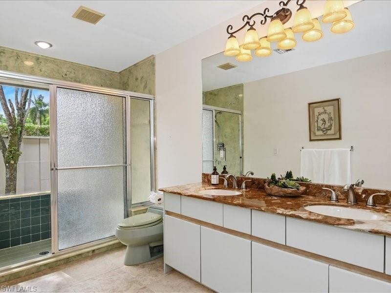 8 Stonehedge Pt, Naples, FL 34105 Photo