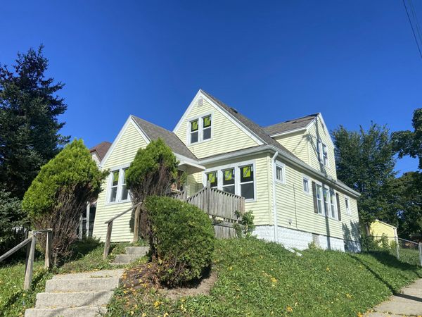 4702 N 31st St, Milwaukee, WI 53209