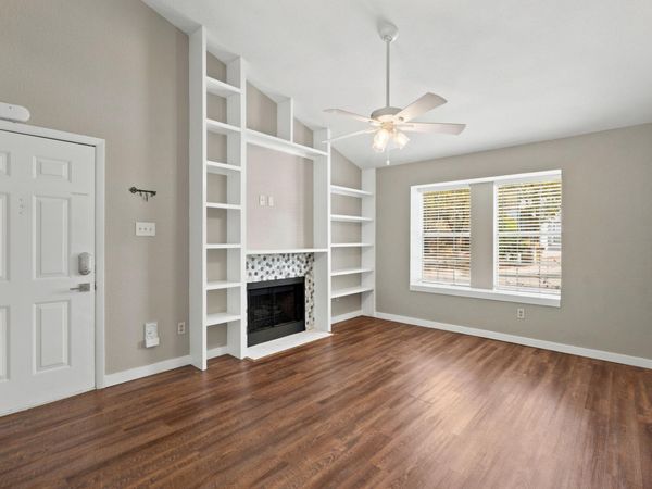 1411 Gracy Farms LN, Unit 61, Austin, TX 78758