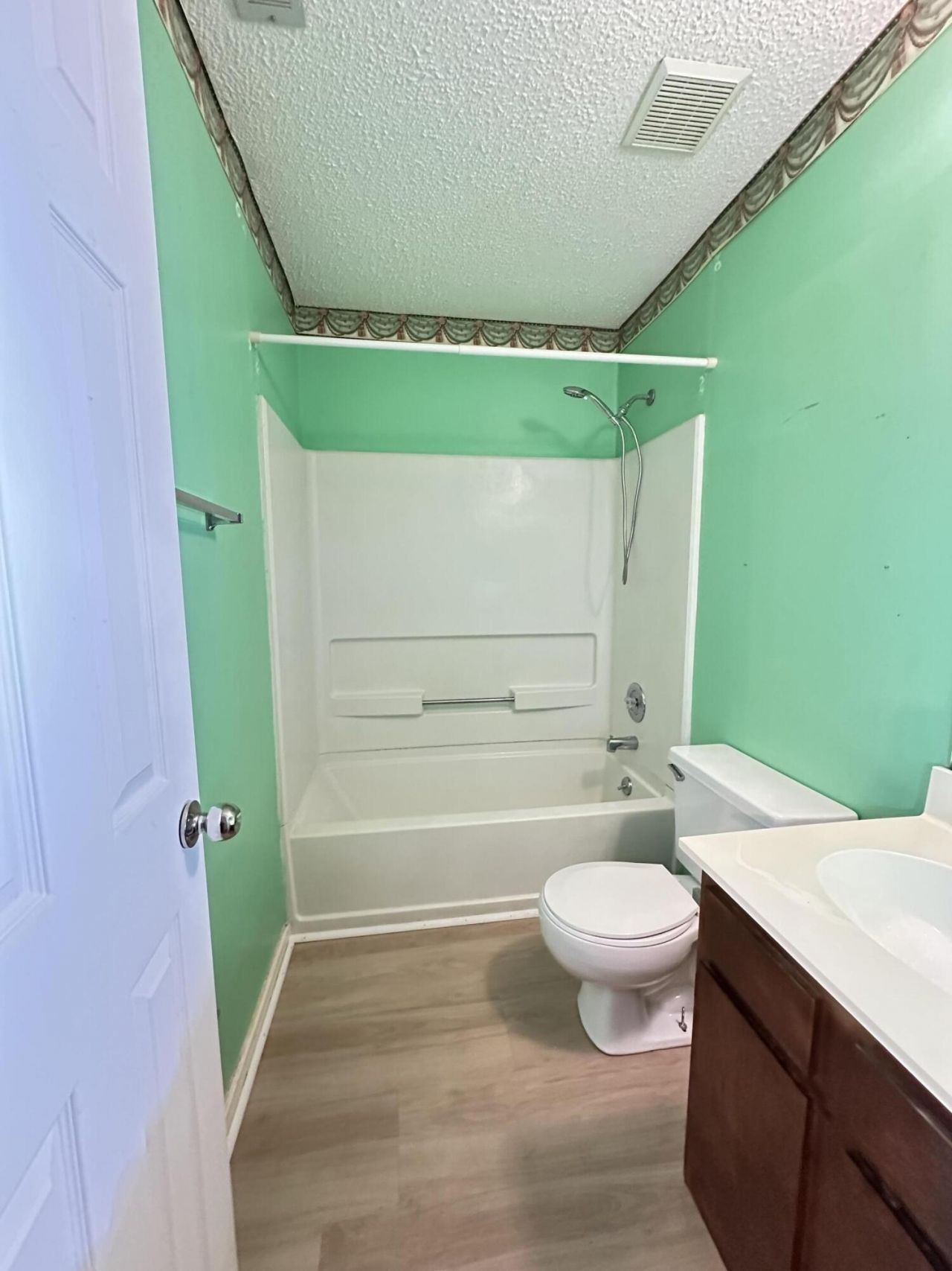 1303 Cleveland Street Photo 9