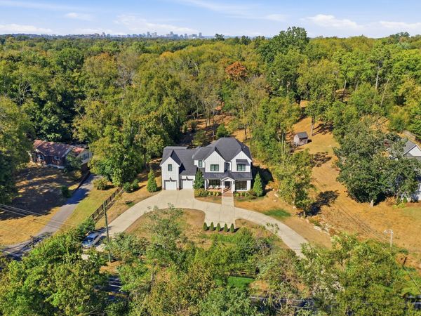 864 Battery Ln , Nashville, TN 37220