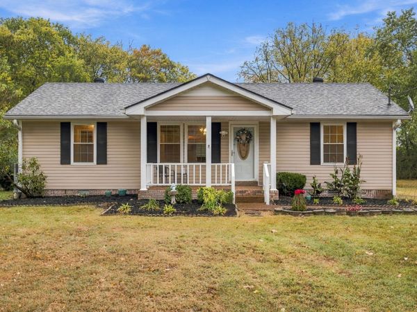 1593 Winding Way Cir, Gallatin, TN 37066