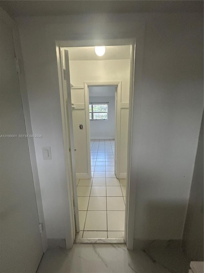 2441 NW 13th St , Unit 81, Miami, FL 33125 Photo