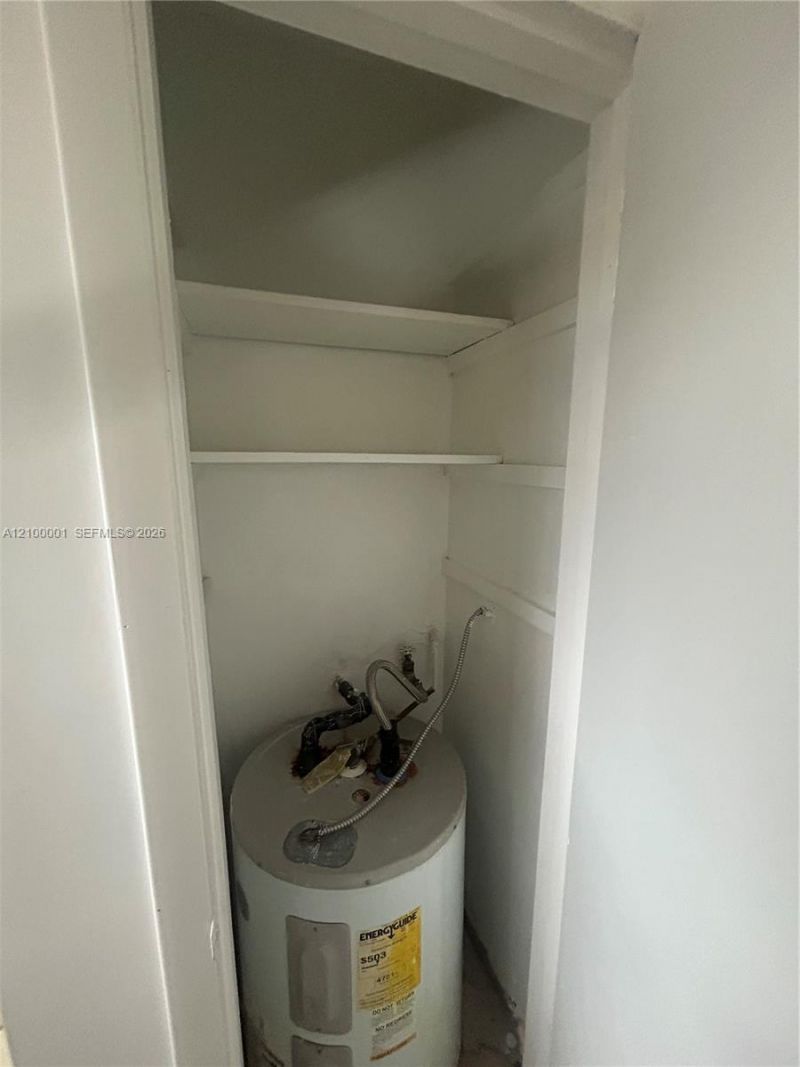 2441 NW 13th St , Unit 81, Miami, FL 33125 Photo