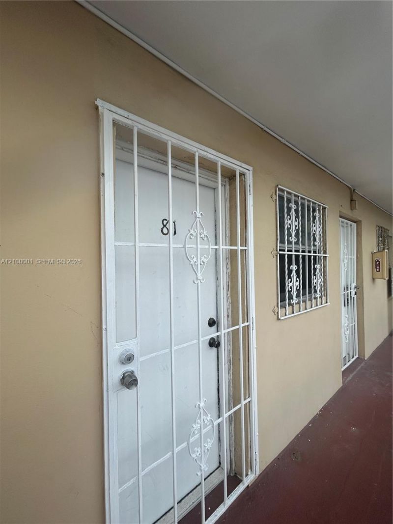 2441 NW 13th St , Unit 81, Miami, FL 33125 Photo