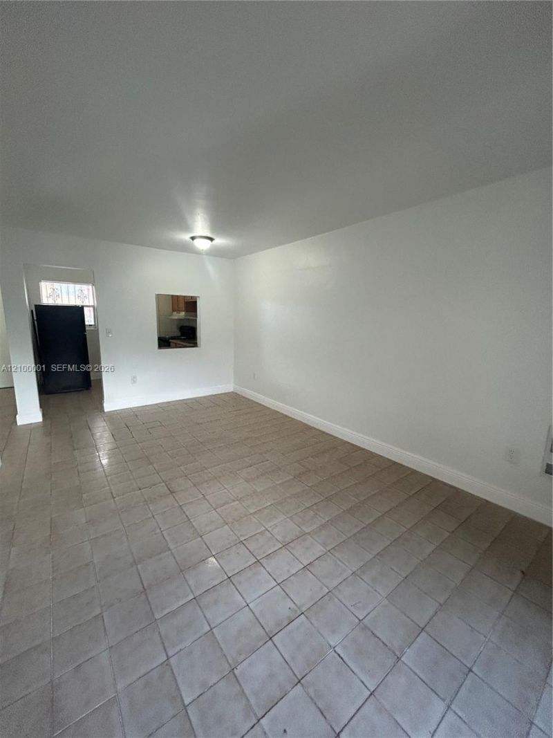 2441 NW 13th St , Unit 81, Miami, FL 33125 Photo