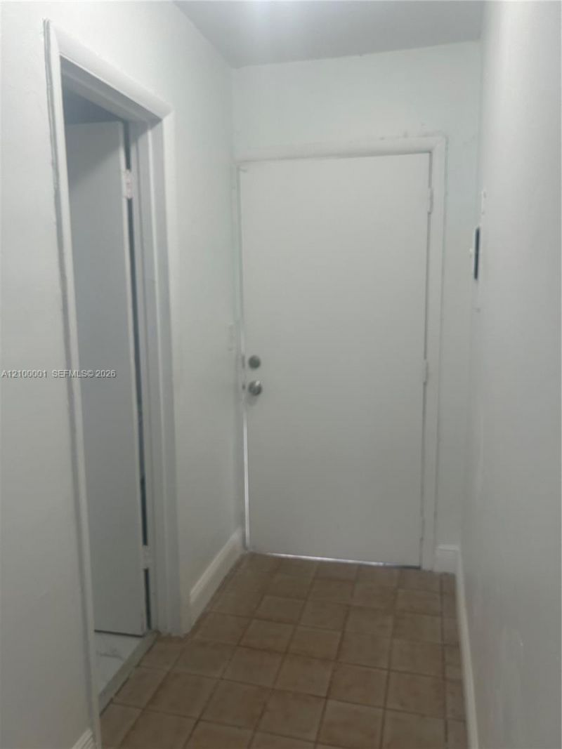 2441 NW 13th St , Unit 81, Miami, FL 33125 Photo