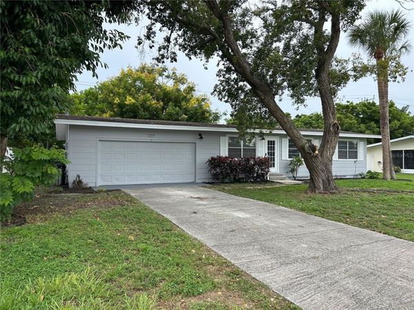 4708 PARK ACRES DRIVE , BRADENTON, FL 34207