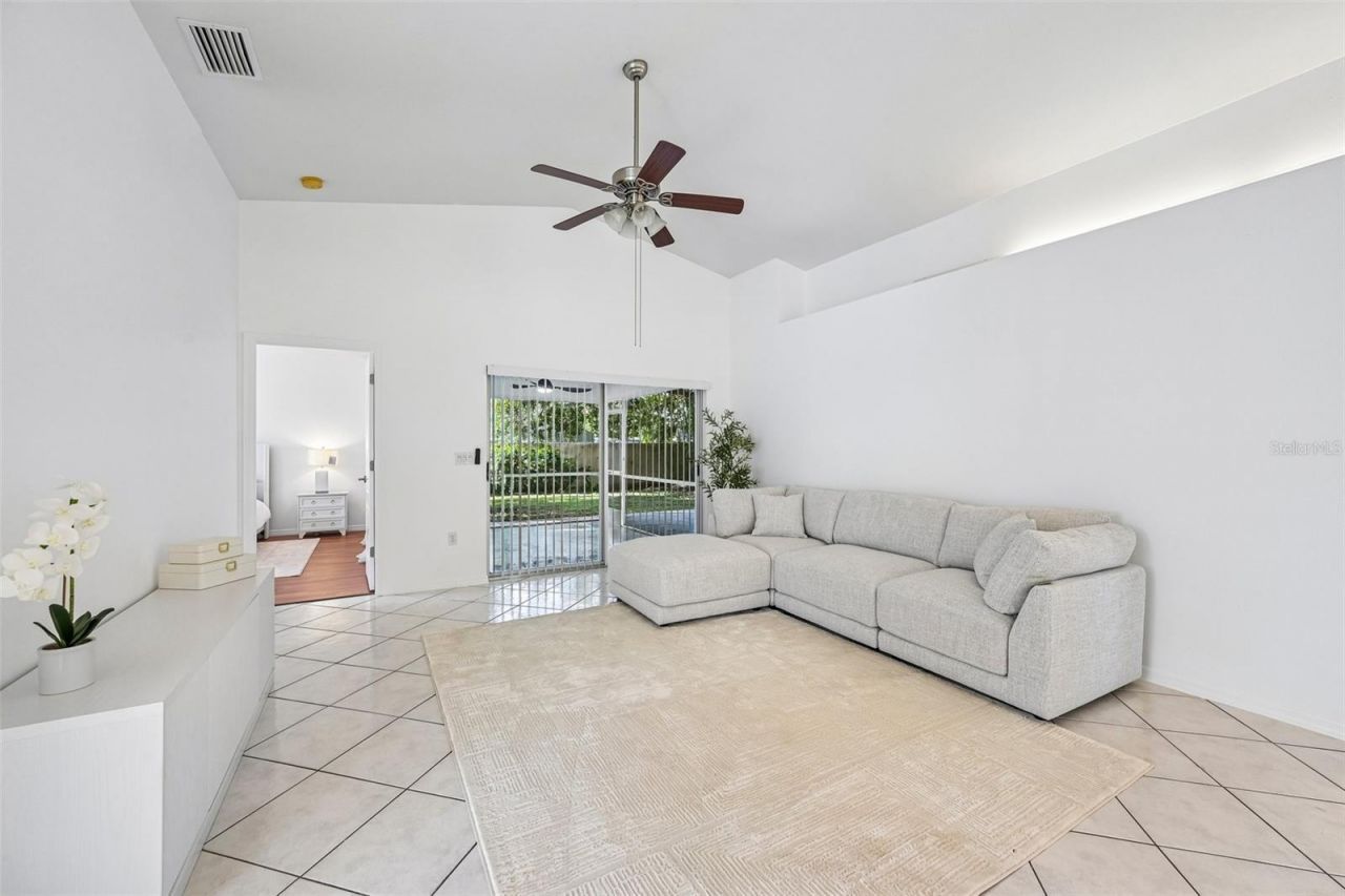 5684 Alden Garden Way, Sarasota, FL 34235 Photo