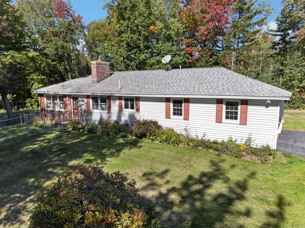 610 Eastern Avenue , Brewer, ME 04412