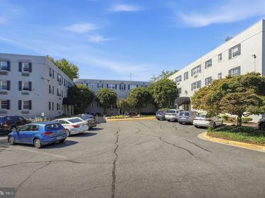 2030 N VERMONT STREET , Unit 101, ARLINGTON, VA 22207