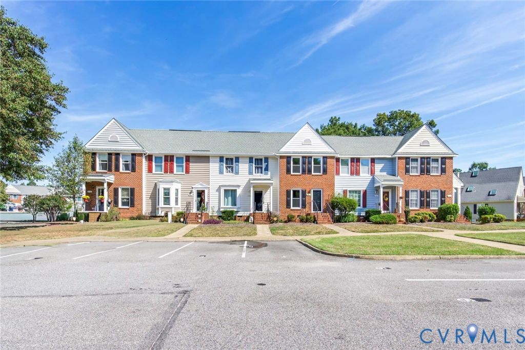 7104 Saint Annas Court, Chesterfield, VA 23832 Main Photo