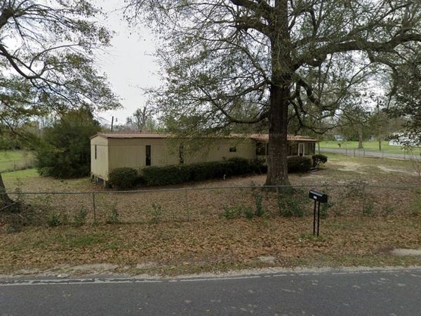 3934 3rd Avenue, Laurel Hill, FL 32567