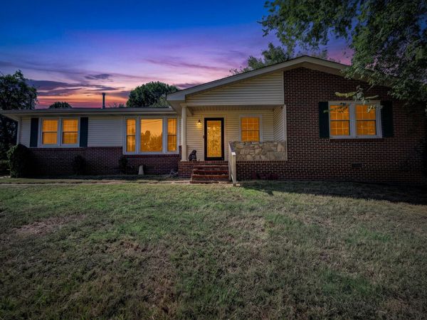 2821 Creekview Dr , Nashville, TN 37217