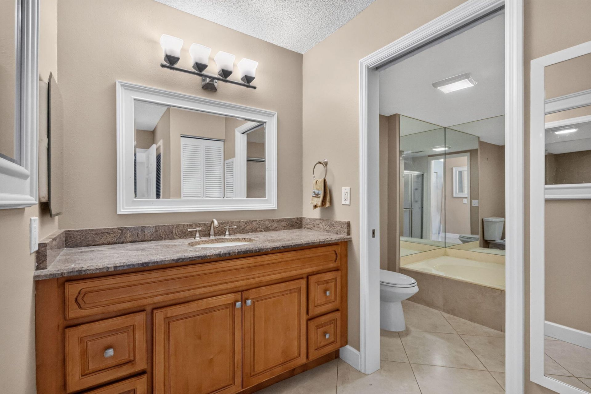 2 Stratford Drive E, Unit A, Boynton Beach, FL 33436 Photo