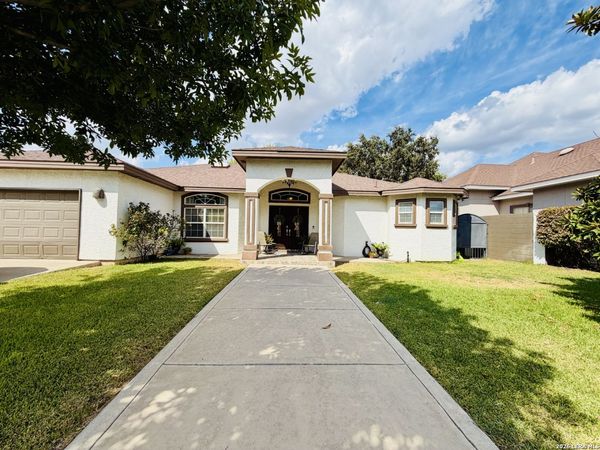2285 MISTY WILLOW DR, Eagle Pass, TX 78852