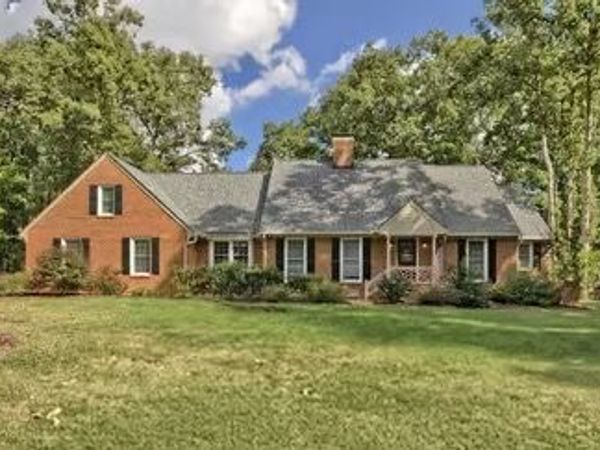 115 Montrose , Williamsburg, VA 23188