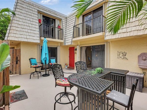 1170 6th Avenue , Unit 10B, Vero Beach, FL 32960