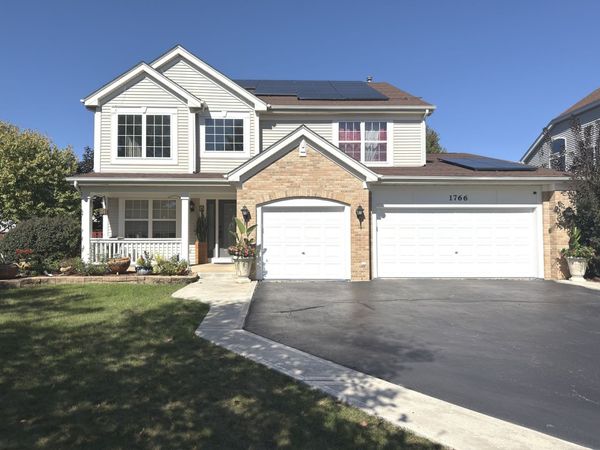 1766 Newbridge Circle , Elgin, IL 60123