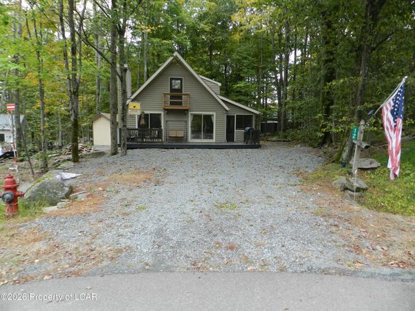 12 Avoy Place, Lake Ariel, PA 18436