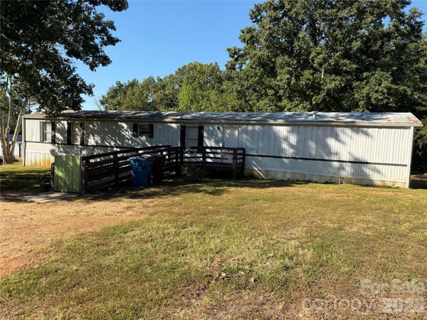 1025 29th Street Place NE, Conover, NC 28613