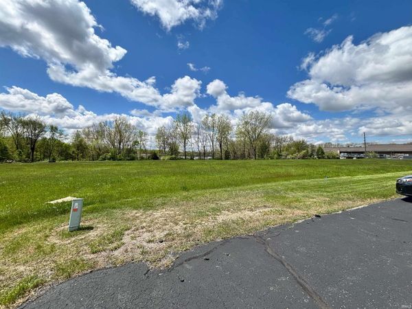 Commerce Drive, Warsaw, IN 46580