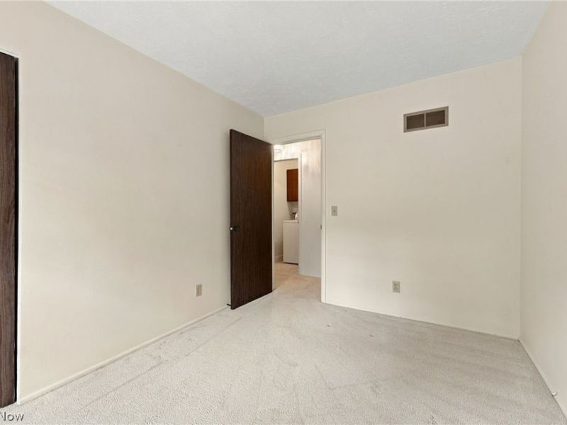 7970 Mentor Avenue, Unit J02, Mentor, OH 44060 Photo 19