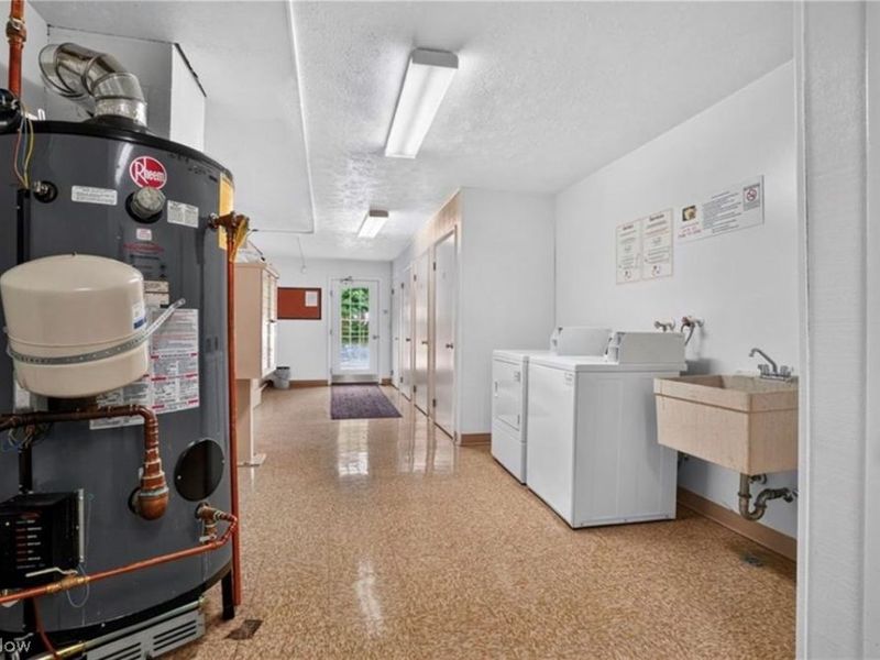7970 Mentor Avenue, Unit J02, Mentor, OH 44060 Photo 32