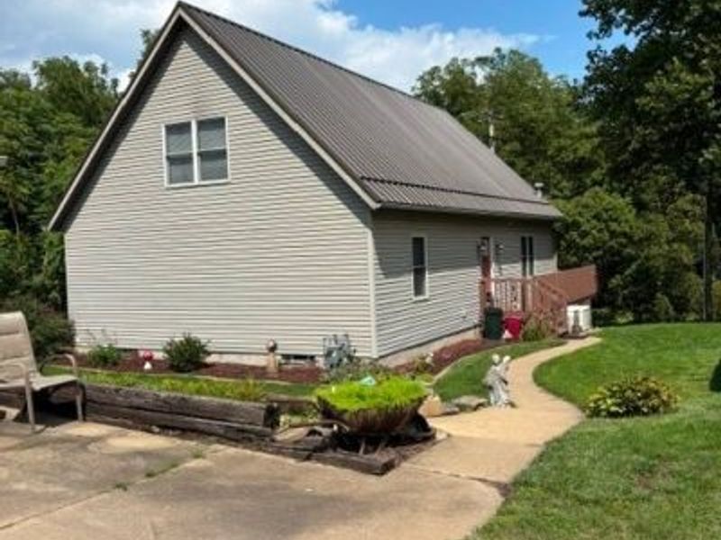 120 3rd Avenue SE, Beach City, OH 44608 Photo 1