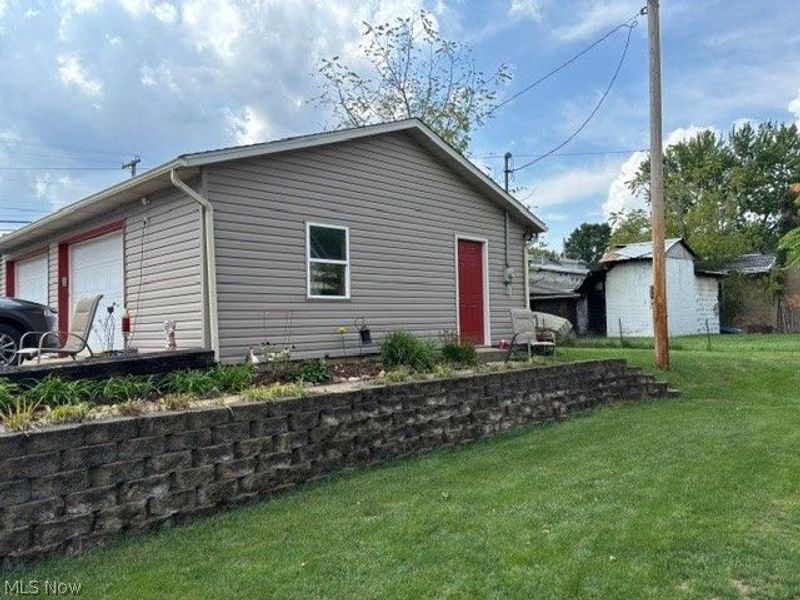 120 3rd Avenue SE, Beach City, OH 44608 Photo 6