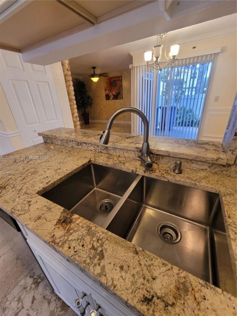 12060 NW 13th St, Pembroke Pines, FL 33026 Photo