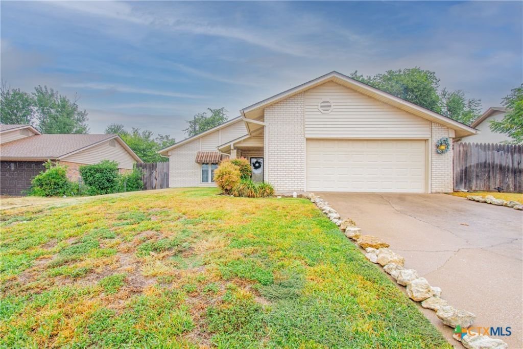 906 Yorktown Drive, Temple, TX 76504 Main Photo