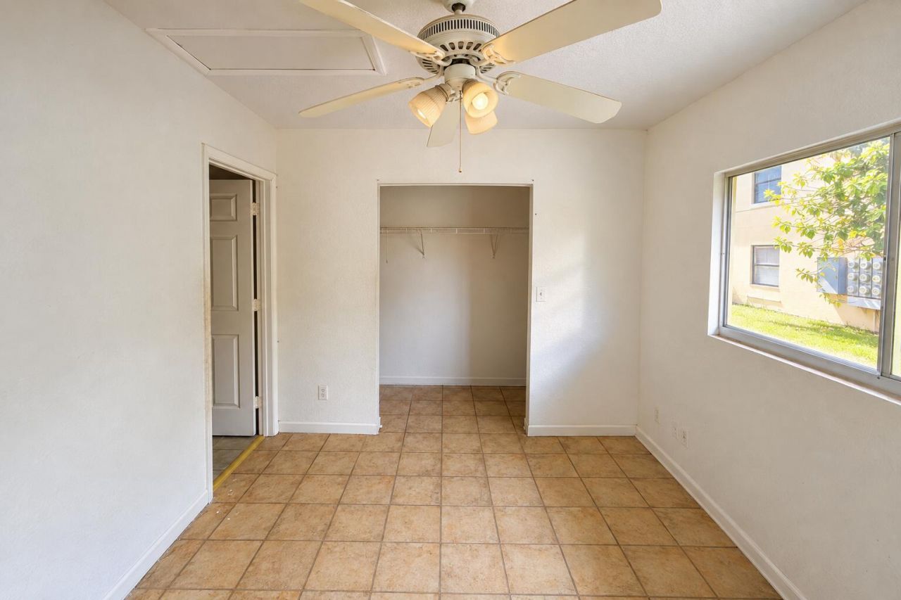 11 S D Street, Lake Worth Beach, FL 33460 Photo