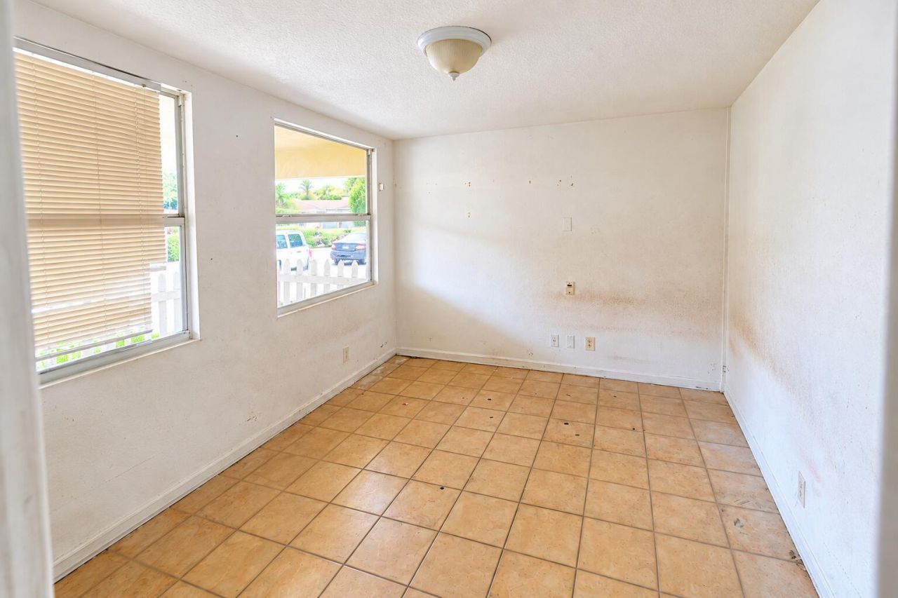 11 S D Street, Lake Worth Beach, FL 33460 Photo