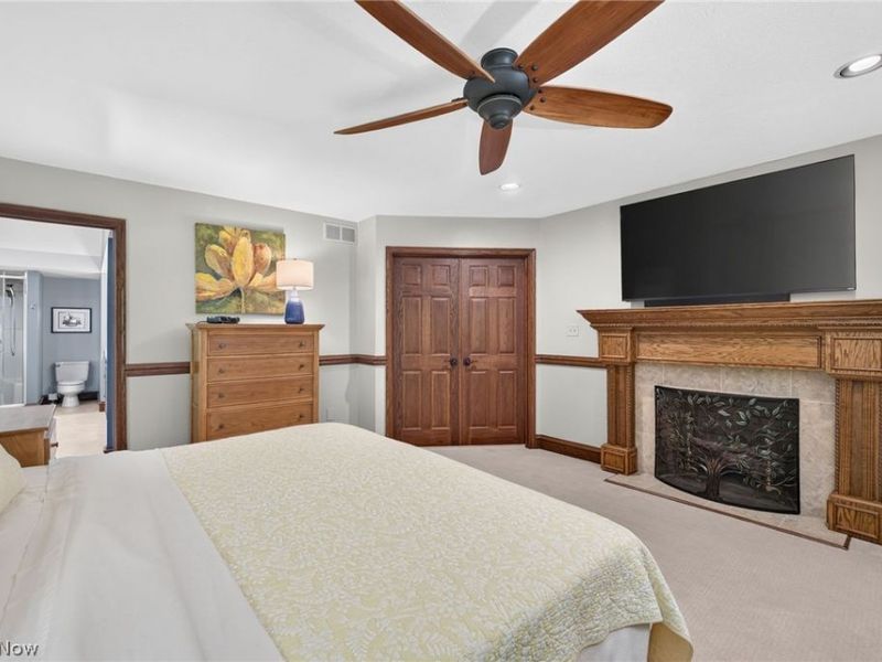 481 Lake of The Woods Boulevard, Akron, OH 44333 Photo 27