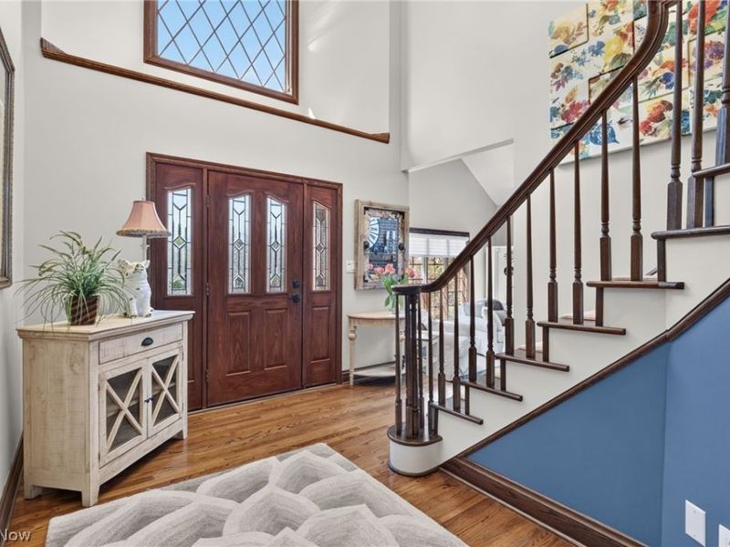 481 Lake of The Woods Boulevard, Akron, OH 44333 Photo 4