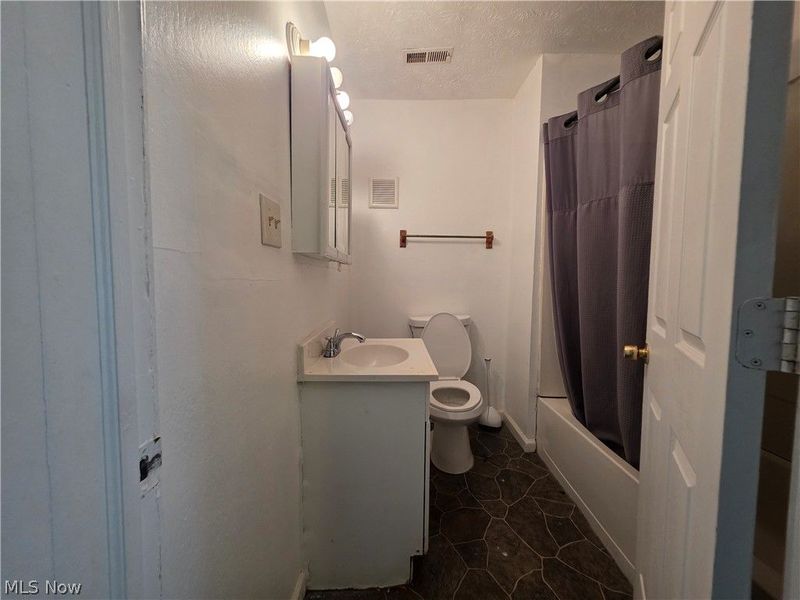 1705 E 84 Street, Cleveland, OH 44103 Photo 26