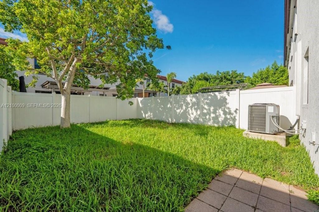 3412 W 106th St, Unit 3412, Hialeah, FL 33018 Photo