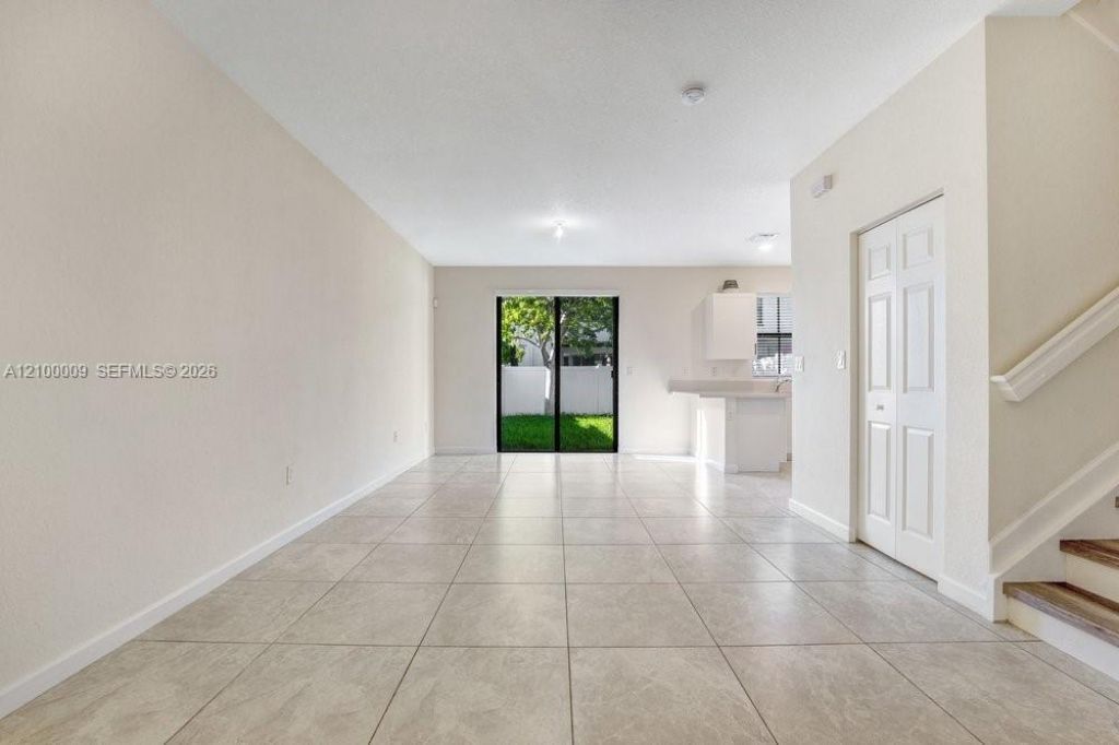 3412 W 106th St, Unit 3412, Hialeah, FL 33018 Photo