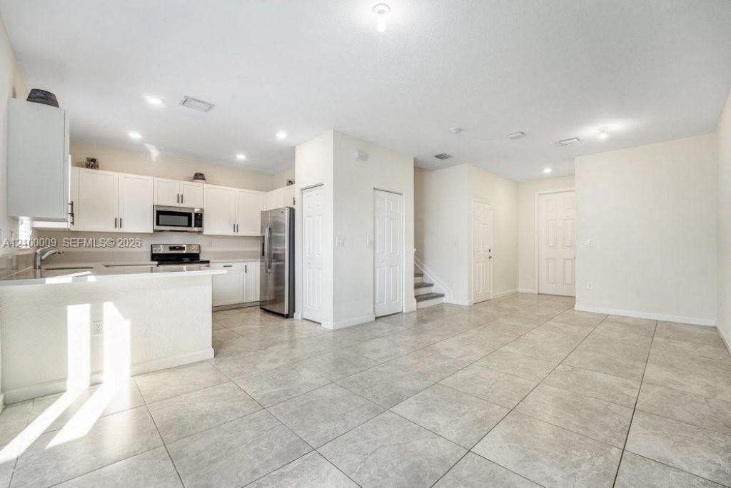 3412 W 106th St, Unit 3412, Hialeah, FL 33018 Photo