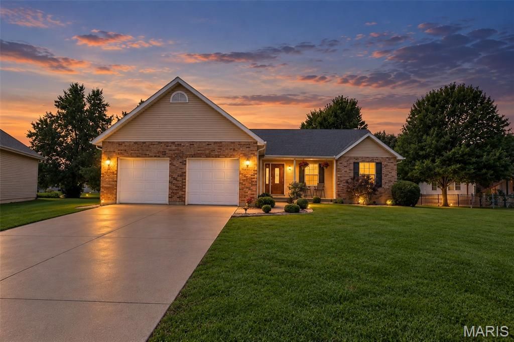 203 Kenrick Drive , Columbia, IL 62236 Main Photo