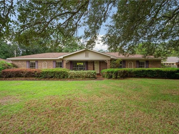 19 Bethel Forest Drive N, Saraland, AL 36571