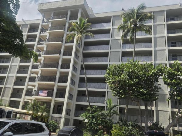 2661 S COURSE Drive, Unit 305, Pompano Beach, FL 33069