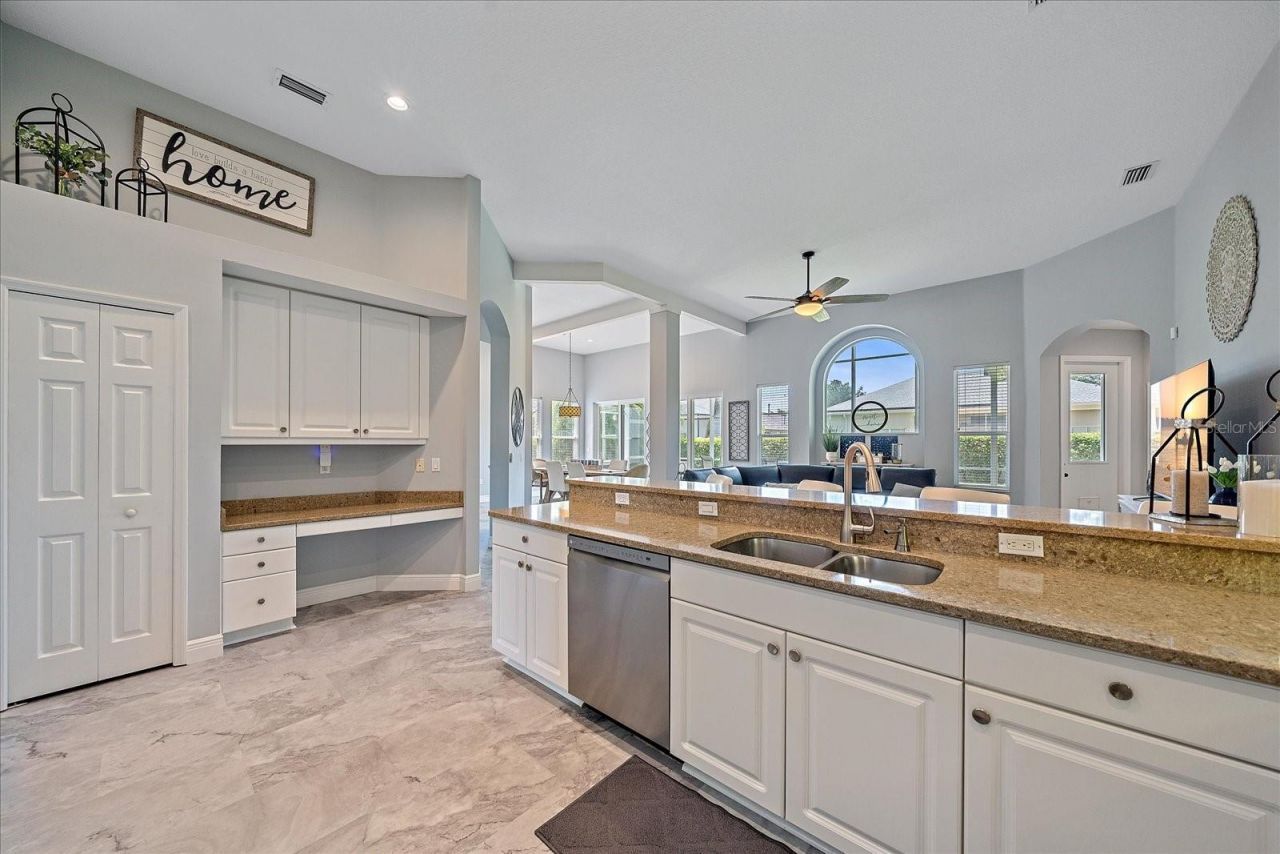 8015 Spring Marsh Drive , Bradenton, FL 34201 Photo