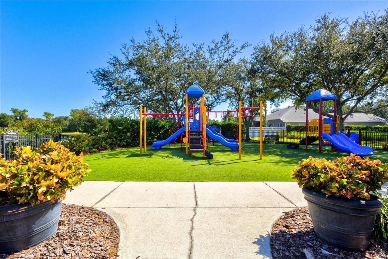 8015 Spring Marsh Drive, Bradenton, FL 34201 Photo