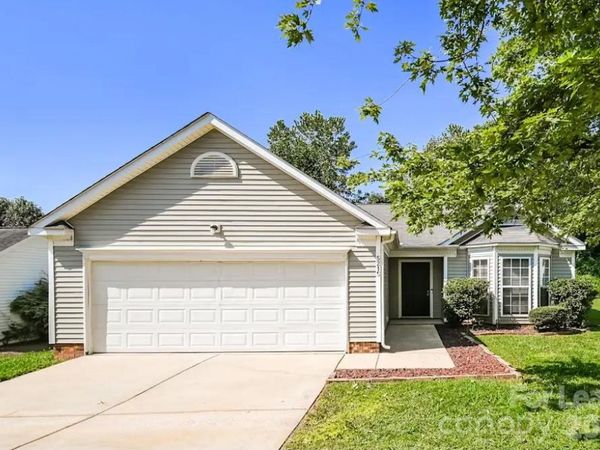 5622 Timber Lane , Charlotte, NC 28270