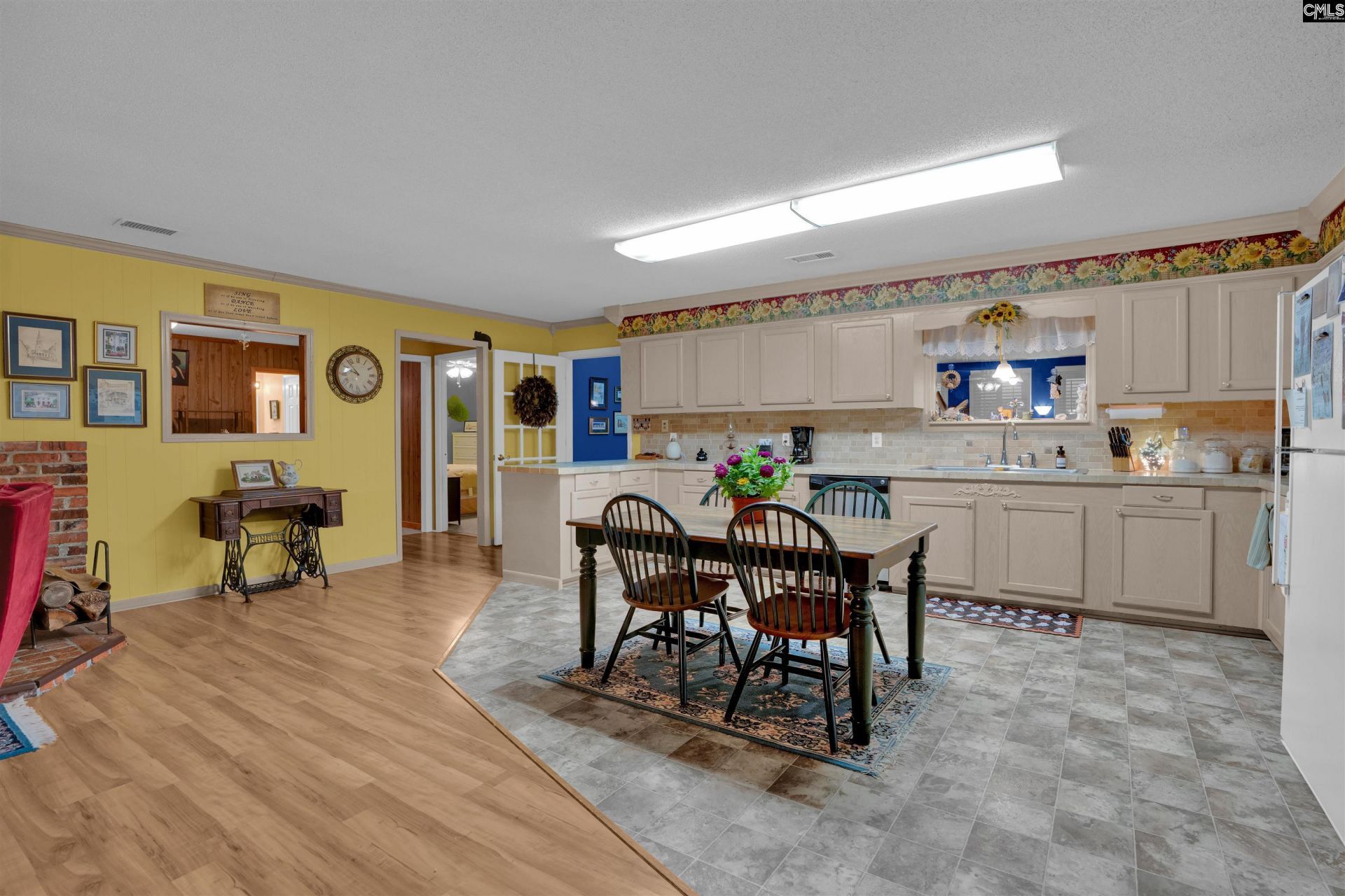 2732 Kennerly Road  Photo 12