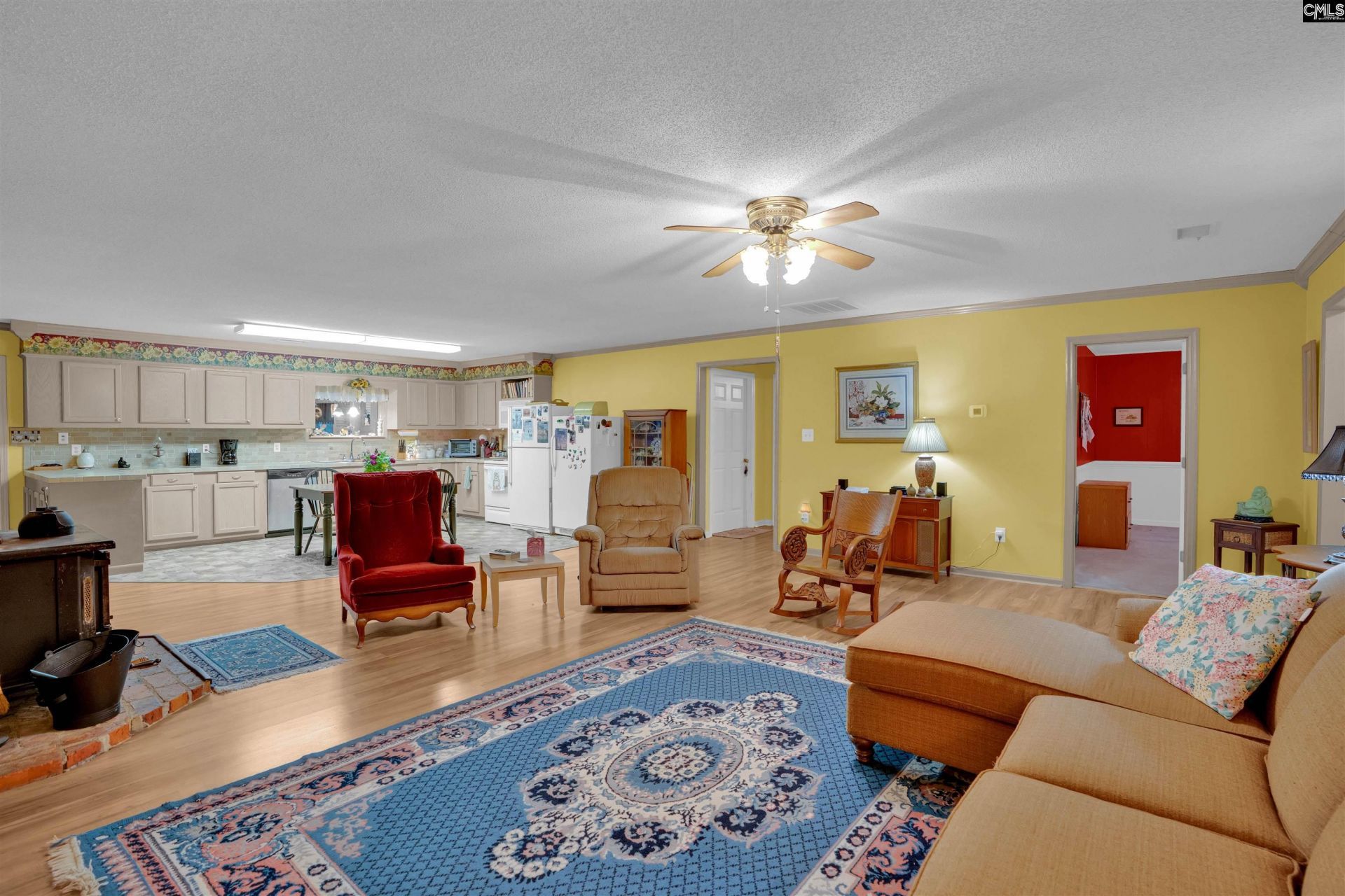 2732 Kennerly Road  Photo 8