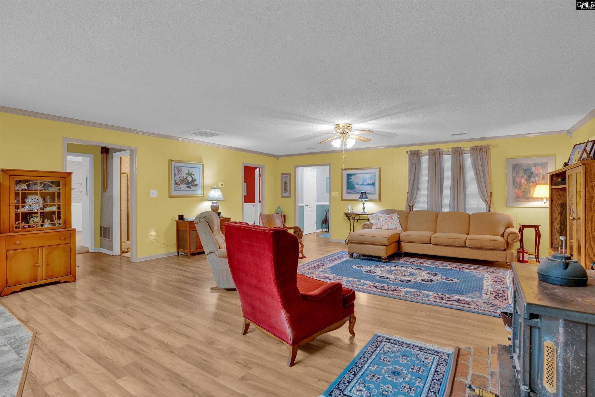 2732 Kennerly Road  Photo 9