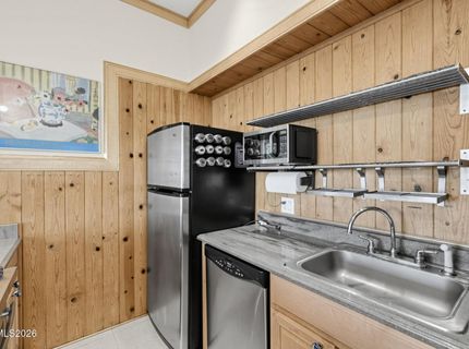 340 Quaking Aspen Lane, Unit # B, Stateline, NV 89449 Photo